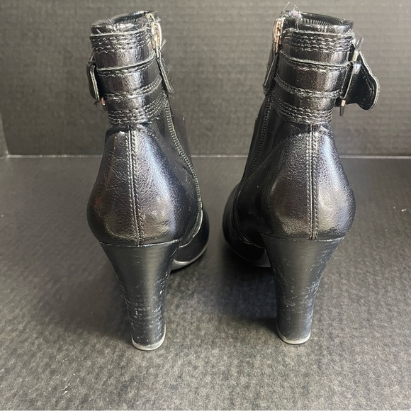 Franco Sarto Buckle Adorned Black Ankle Boots 5.5M EUC PRICE FIRM - Picture 4 of 11